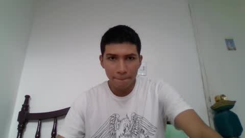 Snapshot of angel_ale chatting on 01.11.25 angel_ale online show from 01.11.25