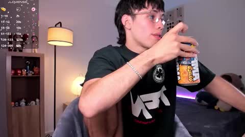 Angel   help me with 100 thumbs up online show from 01.13.26