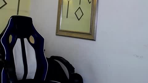 Snapshot of angel_dusstt chatting on 11.27.25 Angel Dusstt online show from 11.27.25