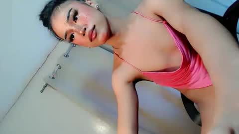 Snapshot of angel_grace18 chatting on 06.09.26 angel_grace18 online show from 06.09.26