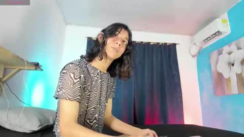 Angel of your dreams online show from 10.15.25