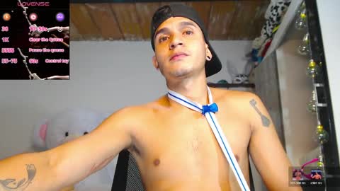 Snapshot of angel_latinboy chatting on 04.24.26 Angel online show from 04.24.26
