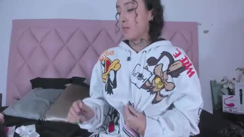 Angel  online show from 02.14.25