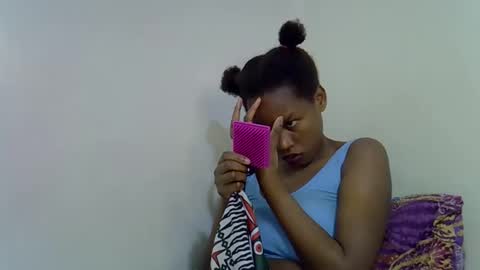 Snapshot of angel_mia5 chatting on 11.11.25 angel_mia5 online show from 11.11.25