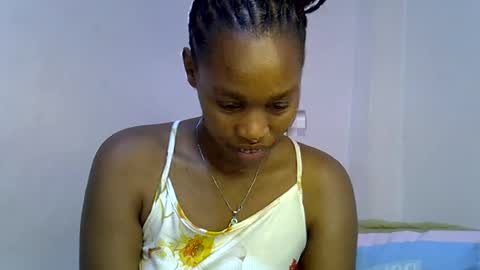Snapshot of angel_mia5 chatting on 07.27.26 angel_mia5 online show from 07.27.26