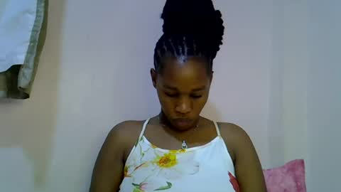 Snapshot of angel_mia5 chatting on 07.28.26 angel_mia5 online show from 07.28.26