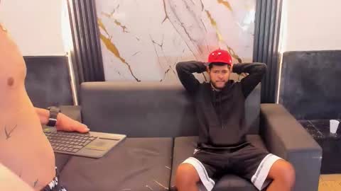 angel_villareal_ online show from 02.05.26