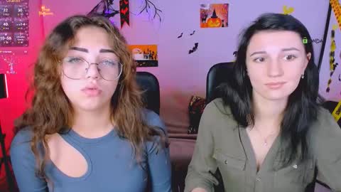 Snapshot of angel_void chatting on 10.30.25 Angel online show from 10.30.25