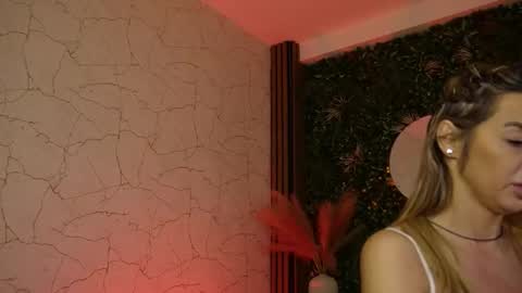 Anysia online show from 01.12.26