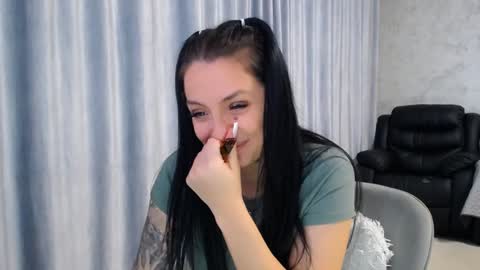 Snapshot of angel_xxx9 chatting on 01.06.25 nico online show from 01.06.25