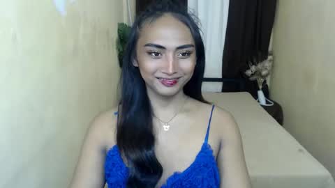 angela_lorey online show from 10.25.25