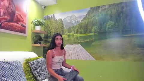 Snapshot of angela_rendon chatting on 06.14.26 angela_rendon online show from 06.14.26