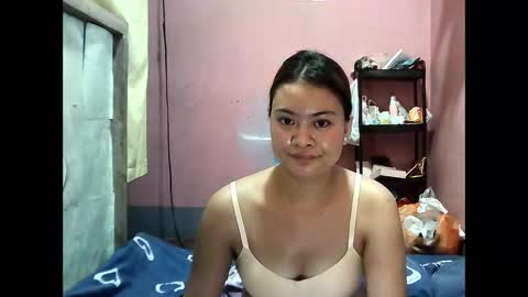 Snapshot of angela_rose12345 chatting on 04.27.26 angela_rose12345 online show from 04.27.26