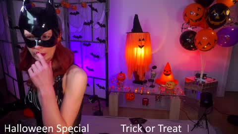 Snapshot of angelandfairieskink chatting on 10.26.25 Aimi Selena  Daisy online show from 10.26.25