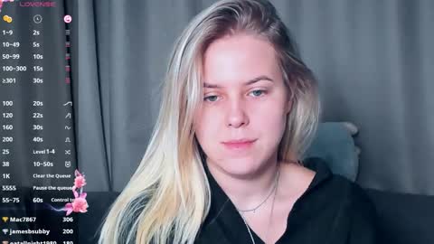 Darsi Anty online show from 11.17.25