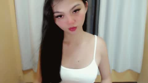 Snapshot of angelari_slut chatting on 01.06.25 angelari_slut online show from 01.06.25
