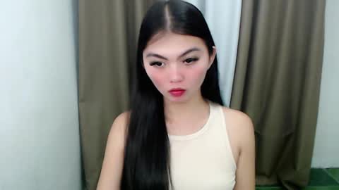Snapshot of angelari_slut chatting on 03.01.25 angelari_slut online show from 03.01.25