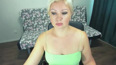 glow online show from 11.08.25