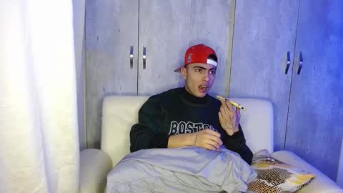 Snapshot of angelbacker22 chatting on 01.21.25 angelbacker22 online show from 01.21.25