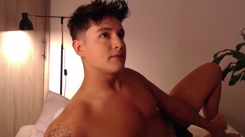 Snapshot of angelcossio chatting on 12.09.24 Angel online show from 12.09.24