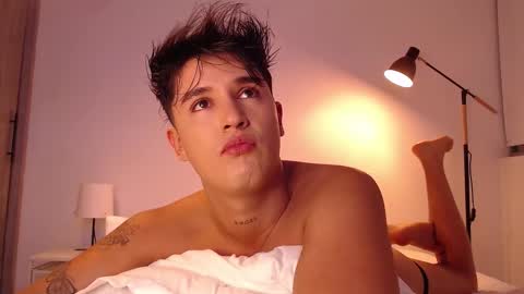 Snapshot of angelcossio chatting on 09.25.25 Angel online show from 09.25.25