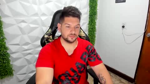 Snapshot of angelcute3 chatting on 02.03.25 angel online show from 02.03.25