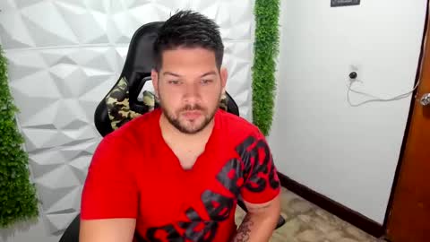 Snapshot of angelcute3 chatting on 02.09.25 angel online show from 02.09.25