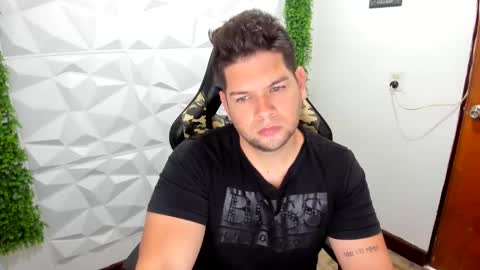 Snapshot of angelcute3 chatting on 02.13.25 angel online show from 02.13.25