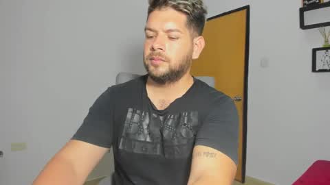 Snapshot of angelcute3 chatting on 09.14.25 angel online show from 09.14.25