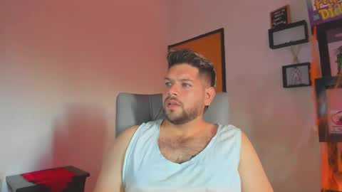 Snapshot of angelcute3 chatting on 10.25.25 angel online show from 10.25.25