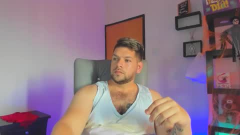 Snapshot of angelcute3 chatting on 10.27.25 angel online show from 10.27.25