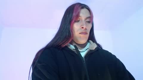 angele online show from 09.25.25