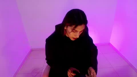 Snapshot of angele_johnson chatting on 04.29.26 angele online show from 04.29.26