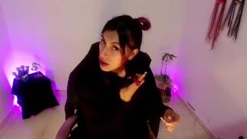 Snapshot of angele_johnson chatting on 06.18.26 angele online show from 06.18.26
