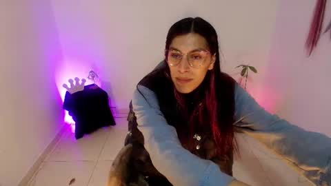 Snapshot of angele_johnson chatting on 06.29.26 angele online show from 06.29.26