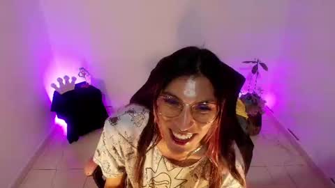 Snapshot of angele_johnson chatting on 07.29.26 angele online show from 07.29.26