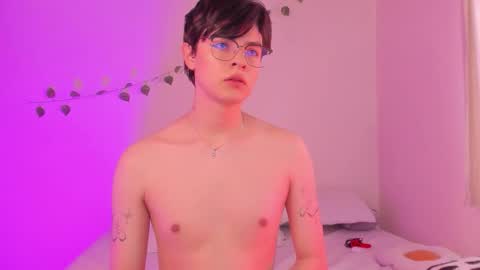 Angel Fiore online show from 11.04.25