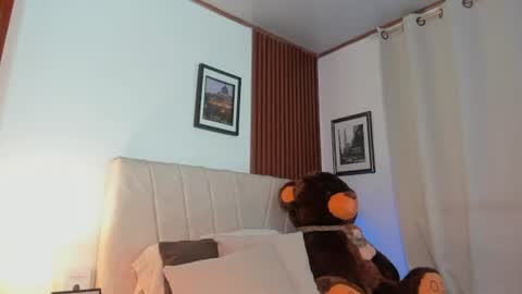 Snapshot of angeli_sexi chatting on 06.12.26 Carolina online show from 06.12.26