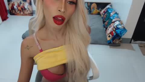 DIVINE ANGEL online show from 11.26.25