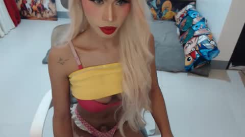 DIVINE ANGEL online show from 12.20.25