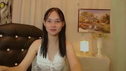 Snapshot of angelic_kristinex chatting on 02.24.25 angelic_kristinex online show from 02.24.25