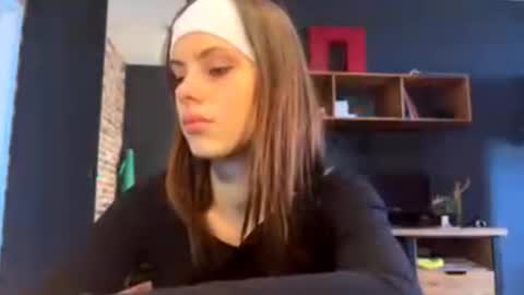 Snapshot of angelikasagucio chatting on 10.12.25 Roxy online show from 10.12.25