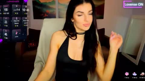 Snapshot of angelina_clark chatting on 04.25.26 Angelina online show from 04.25.26