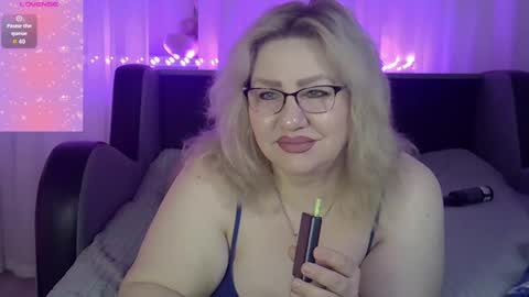 Snapshot of angelinaglam chatting on 04.07.26 AngelinaGlam online show from 04.07.26
