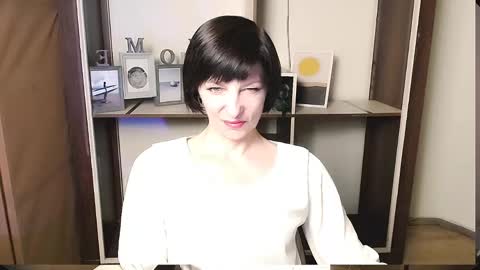 Snapshot of angelinalov_ chatting on 06.06.26 Angelina online show from 06.06.26