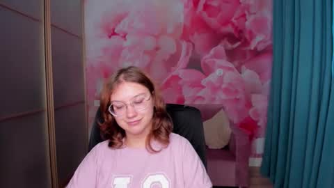 AngelinaLow online show from 11.04.25