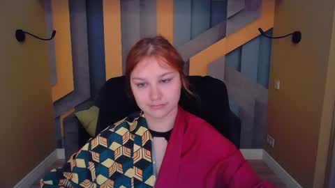 Snapshot of angelinalow chatting on 05.08.26 AngelinaLow online show from 05.08.26