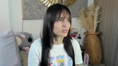 Angeline Smith  online show from 10.27.25