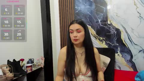 Snapshot of angelinee39 chatting on 10.22.25 angeline online show from 10.22.25