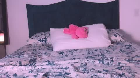 Angelinhaa  online show from 02.22.26